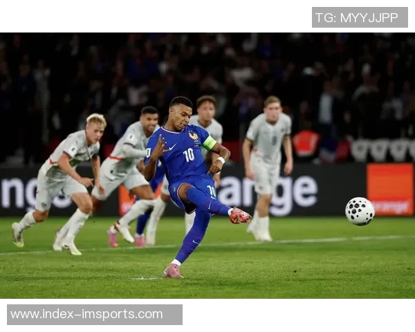 探索法国足球队队服的设计理念与历史演变之旅