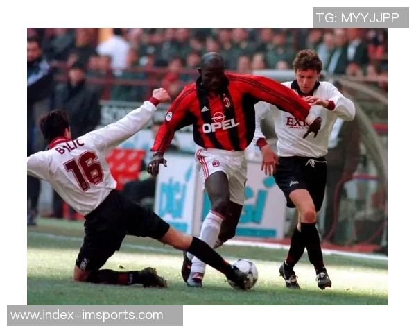 足球亨利传奇人生揭秘从天才少年到世界足球巨星的辉煌历程 足球亨利传奇人生揭秘从天才少年到世界足球巨星的辉煌历程