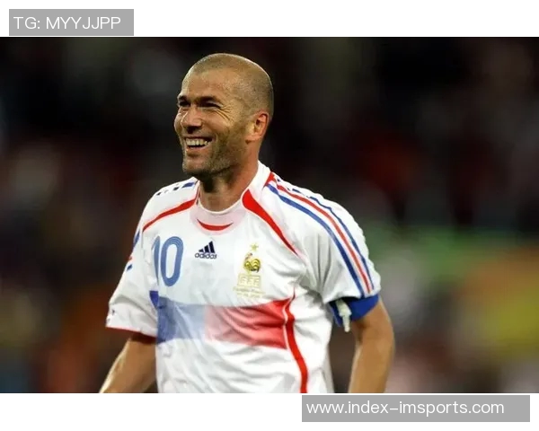 足球球星发型大揭秘从经典到创新展现个性与风格的完美结合